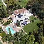 De Standing Dans Le Golfe De Saint-tropez Villa Grimaud