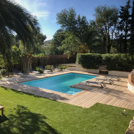 Villa De Standing Dans Le Golfe De Saint-tropez