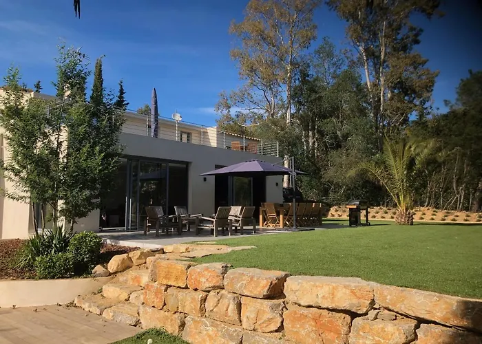 Villa De Standing Dans Le Golfe De Saint-tropez *