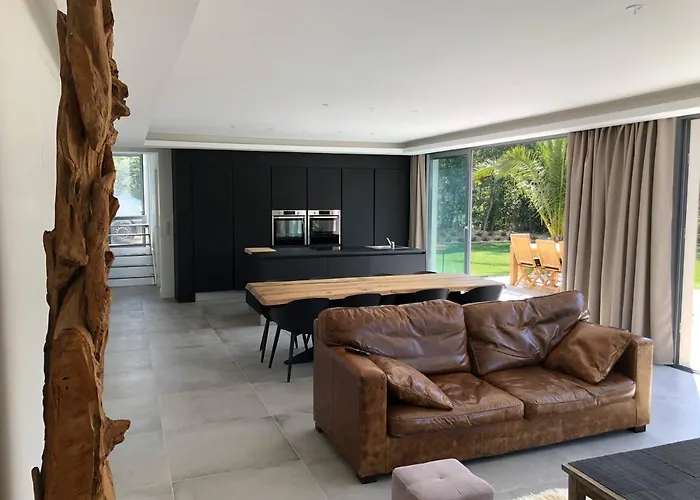 Villa De Standing Dans Le Golfe De Saint-tropez Grimaud