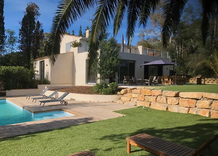 De Standing Dans Le Golfe De Saint-tropez Villa